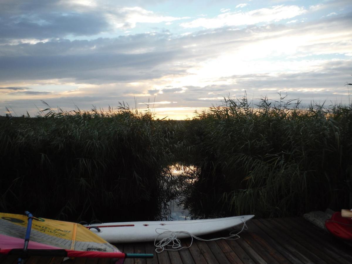 Pfahlbau Sunset I Toplage Elektroboot Inklusive Rust Esterno foto
